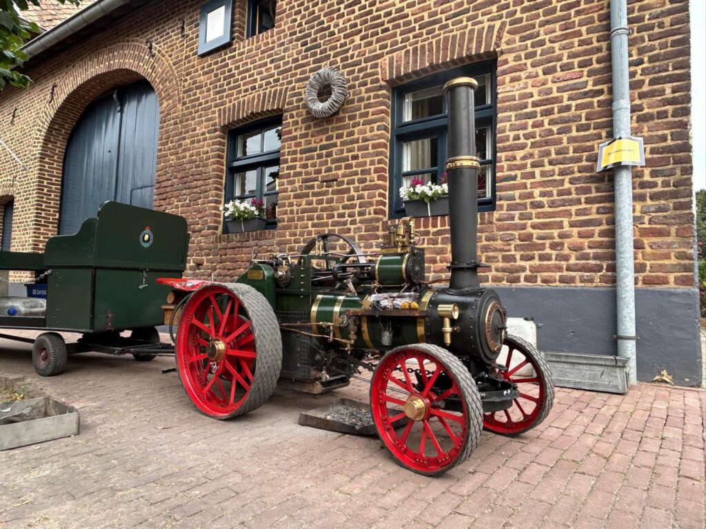 Tractor